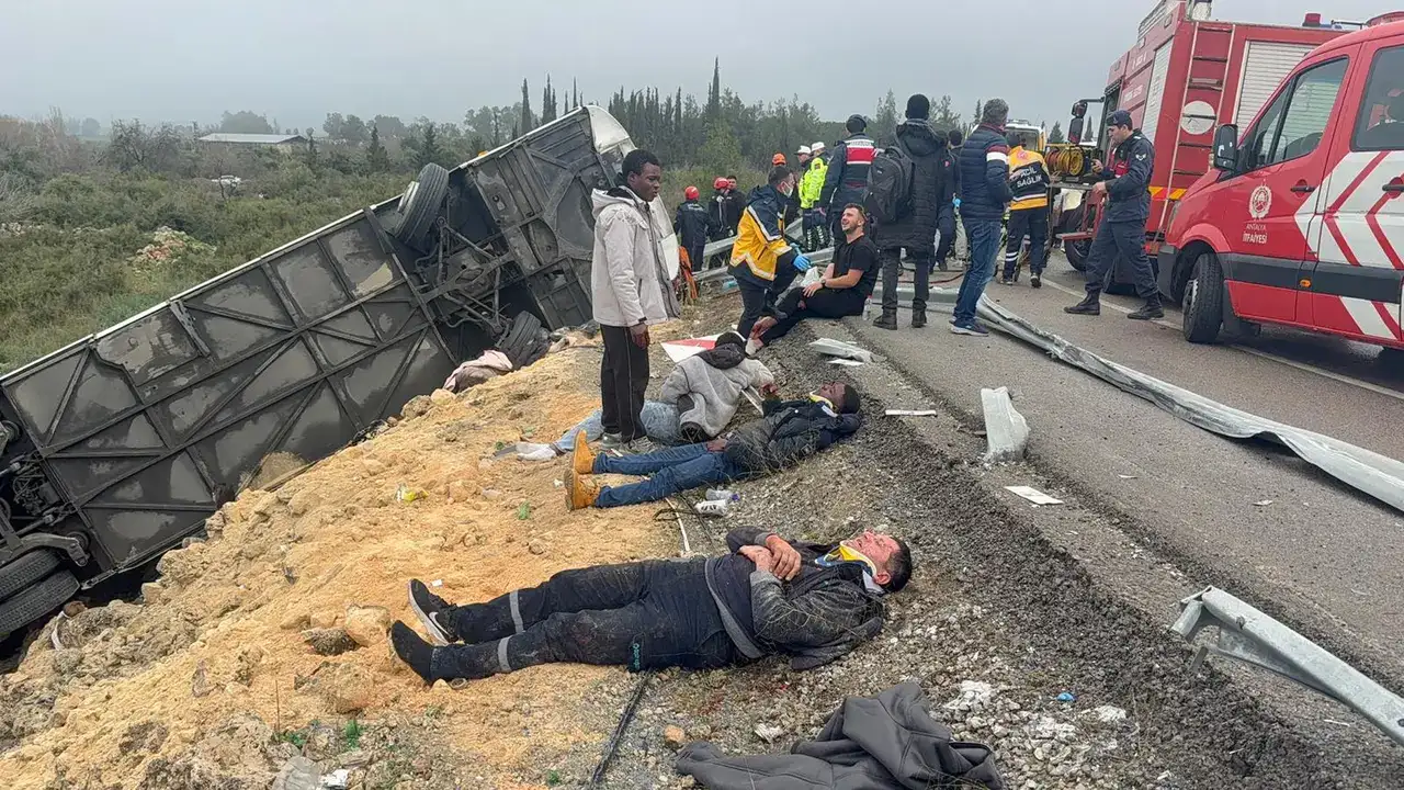 Antalya’da Yolcu Otobüsü Faciası: 10 Ölü, 24 Yaralı 1